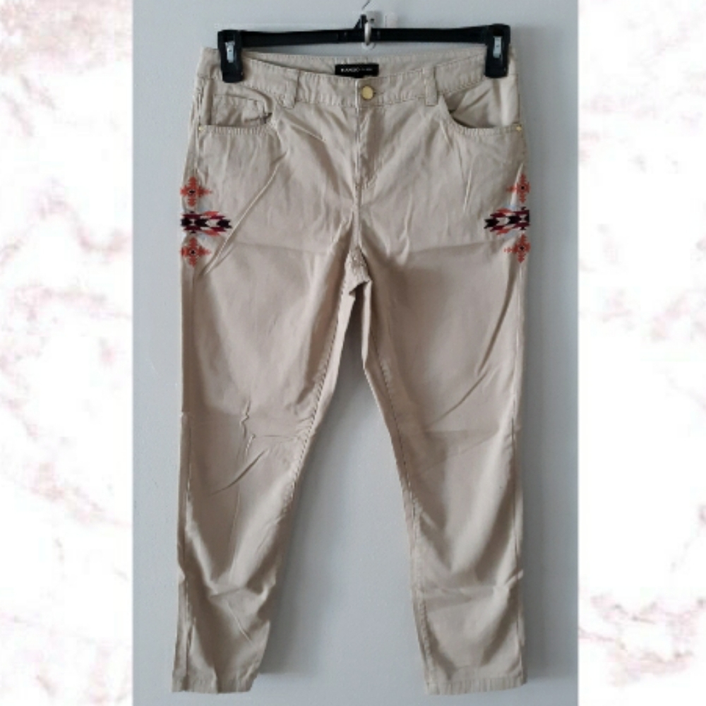 Mango Beige Ankle & Cropped Jeans with Red Embroidery
